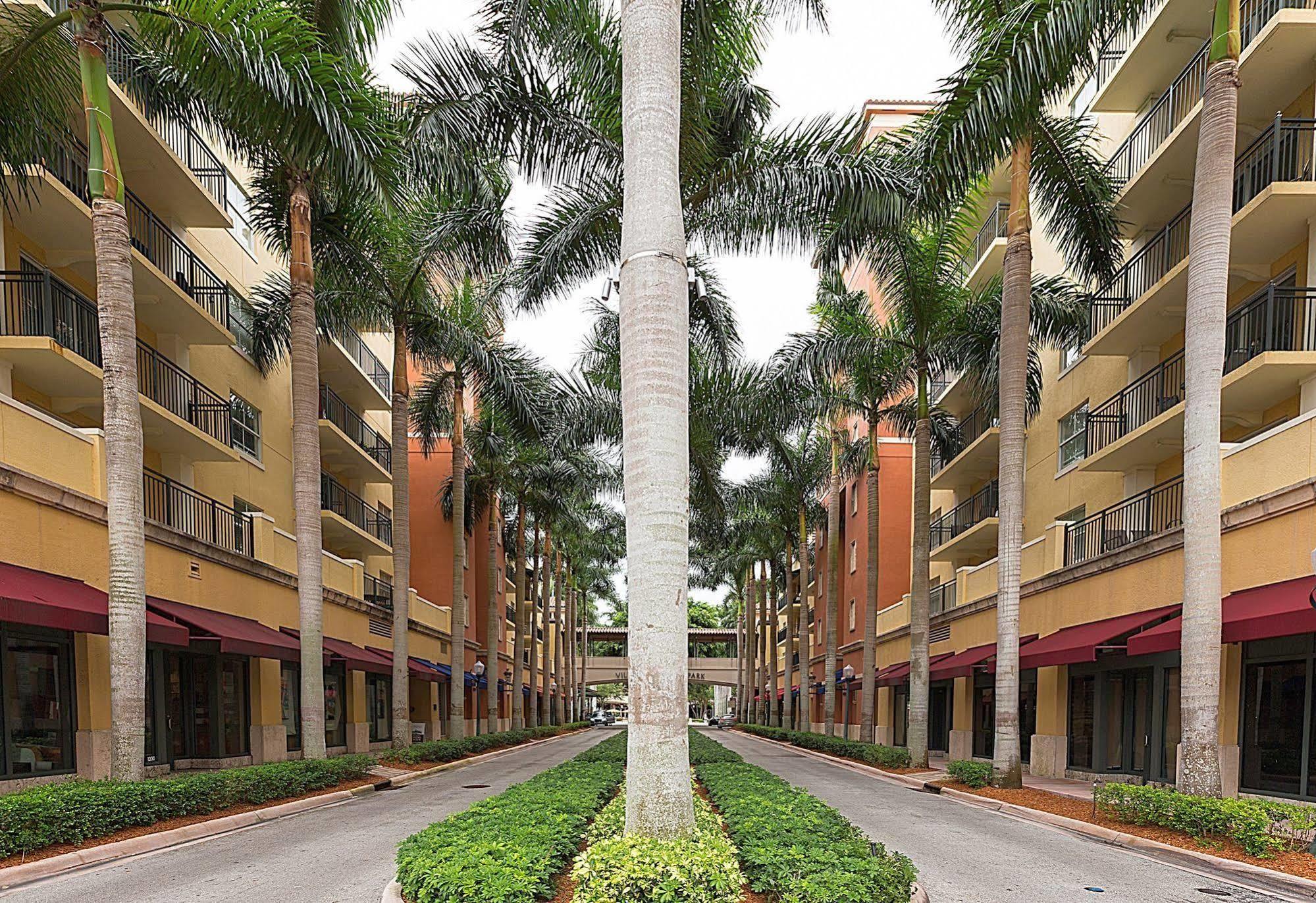 Pelicanstay In Coral Gables Miami Екстериор снимка