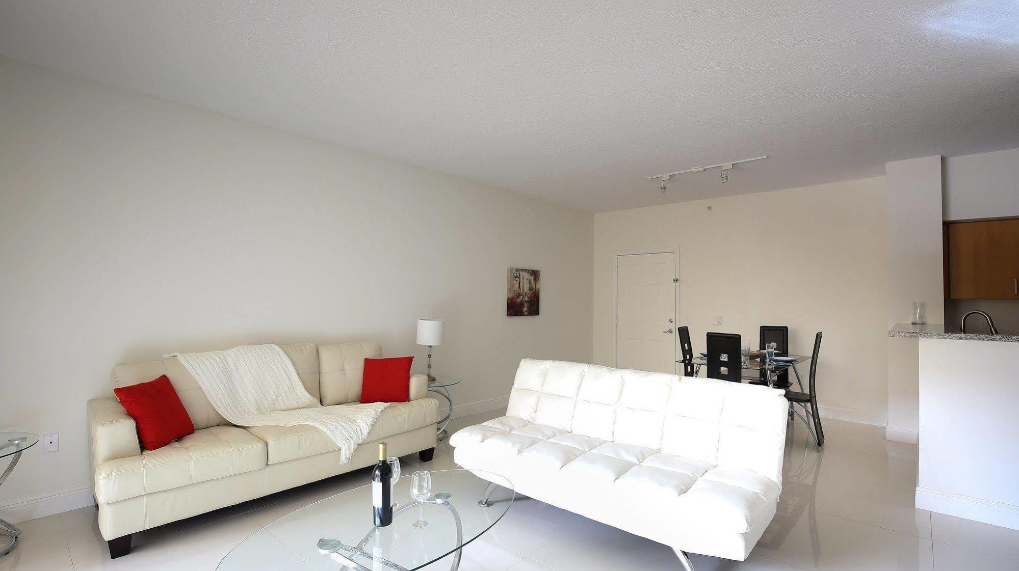 Pelicanstay In Coral Gables Miami Екстериор снимка