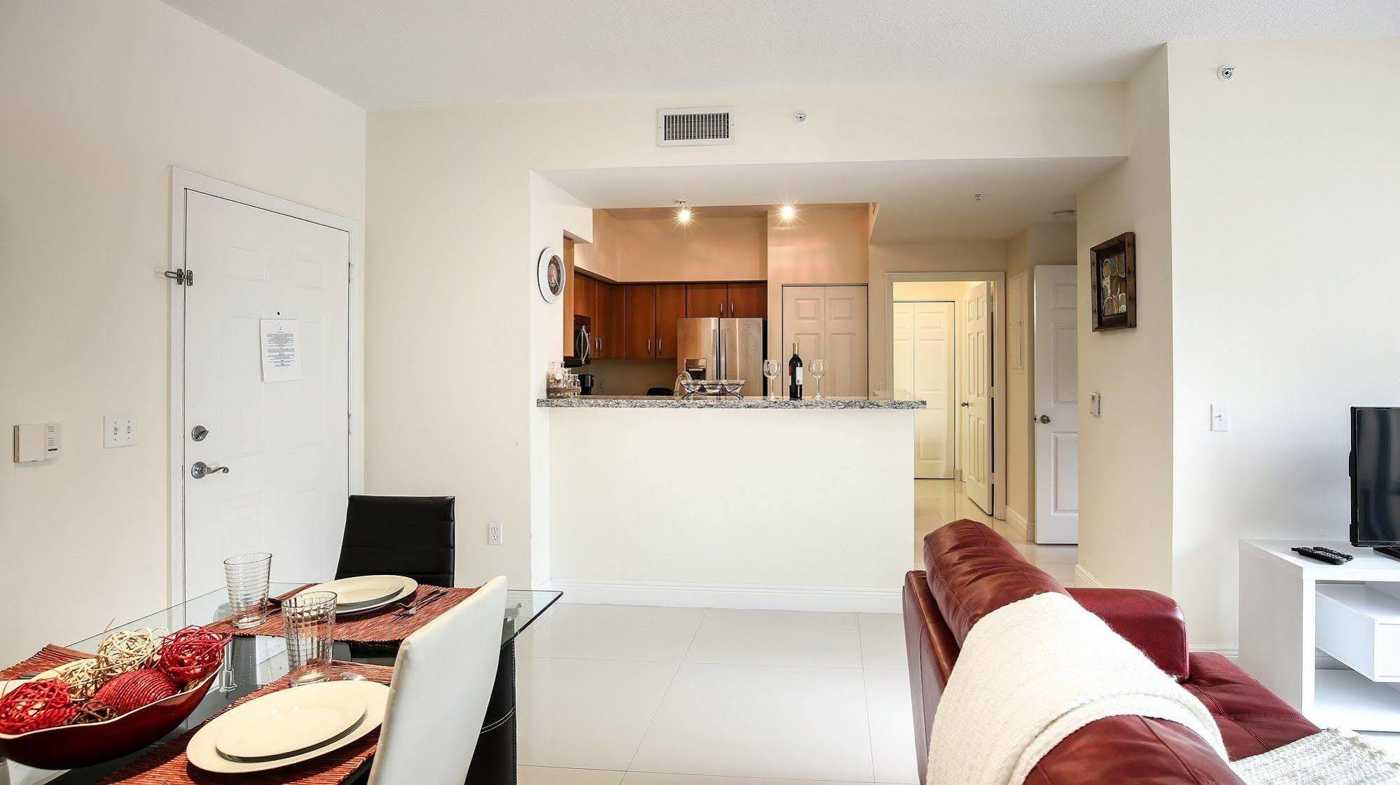 Pelicanstay In Coral Gables Miami Екстериор снимка