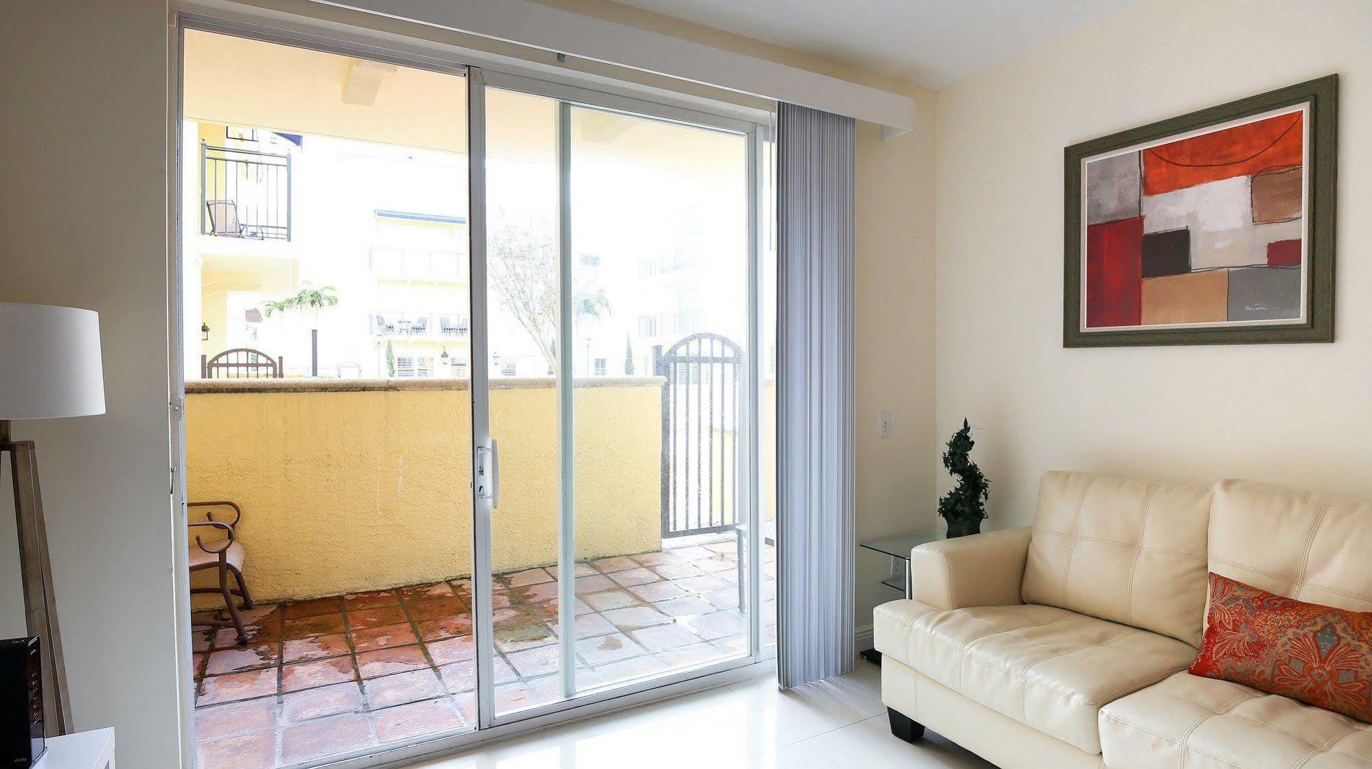 Pelicanstay In Coral Gables Miami Екстериор снимка