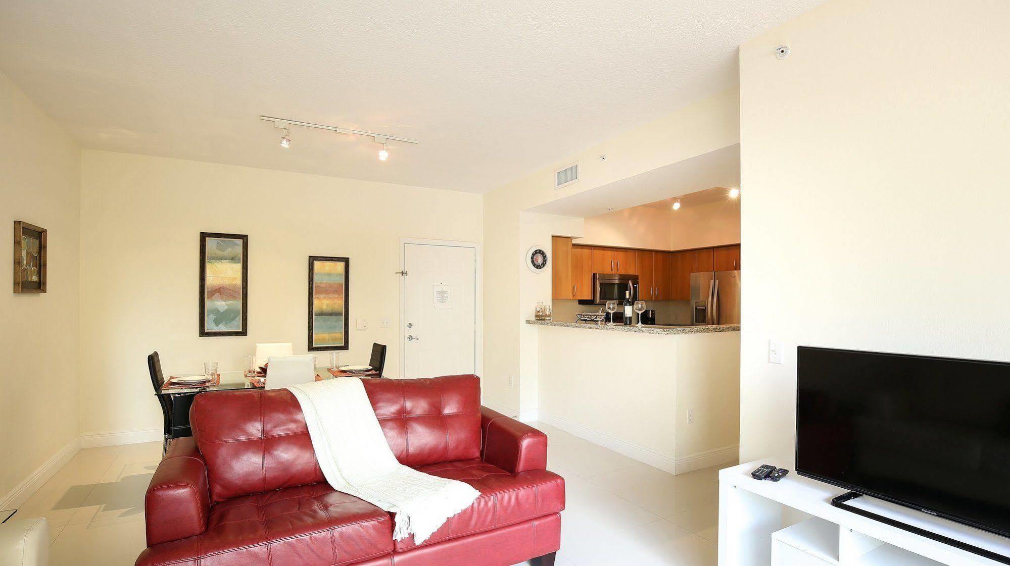 Pelicanstay In Coral Gables Miami Екстериор снимка