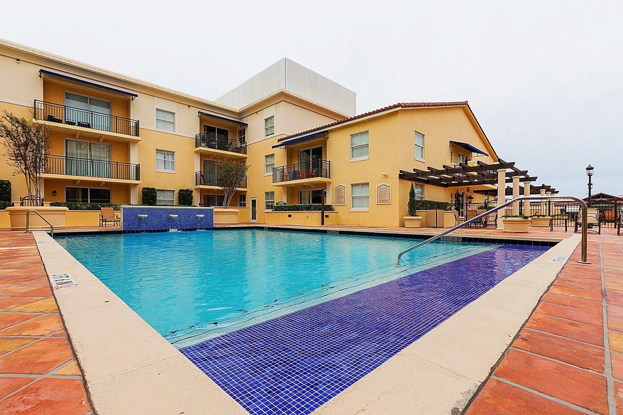 Pelicanstay In Coral Gables Miami Екстериор снимка